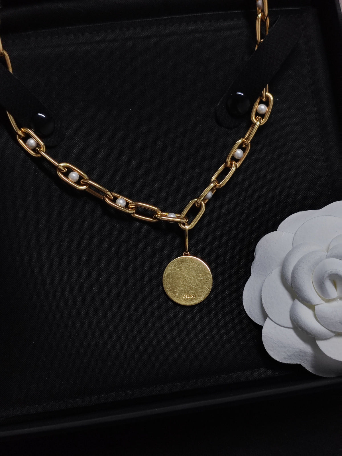 Celine - Other - Gold-tone brass with glass pearls - Gold