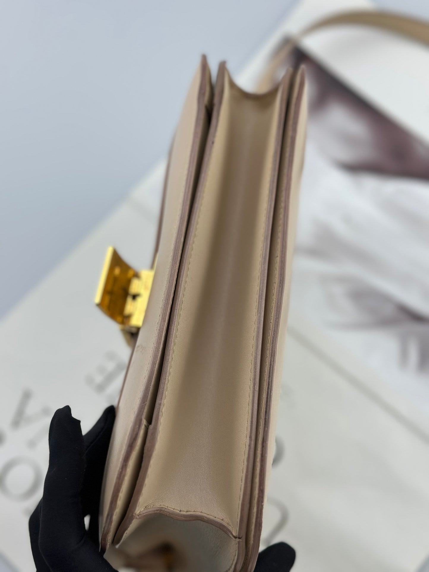 Céline - Other - Leather - Beige - (medium)
