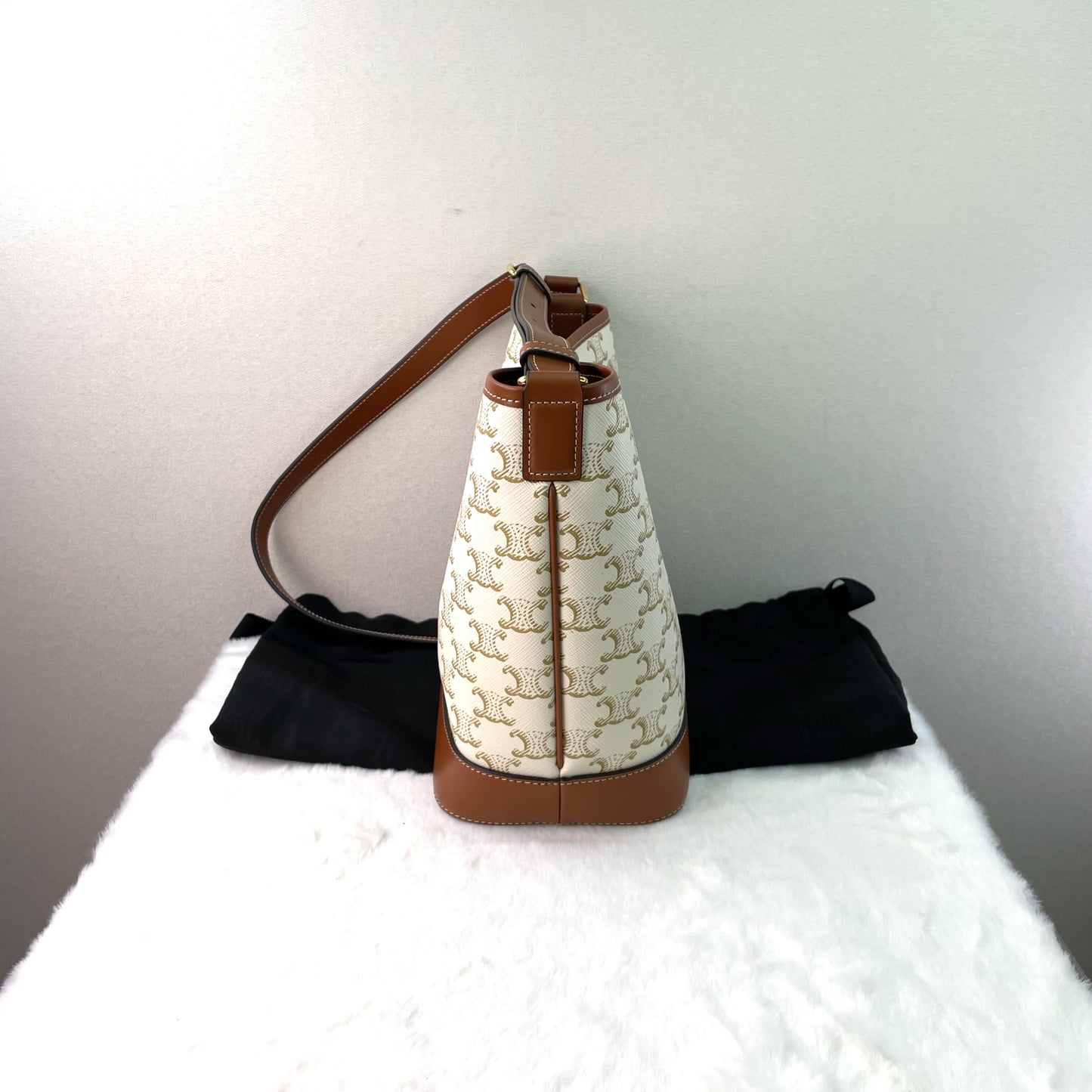 Celine - Other - Leather - Beige - (small)