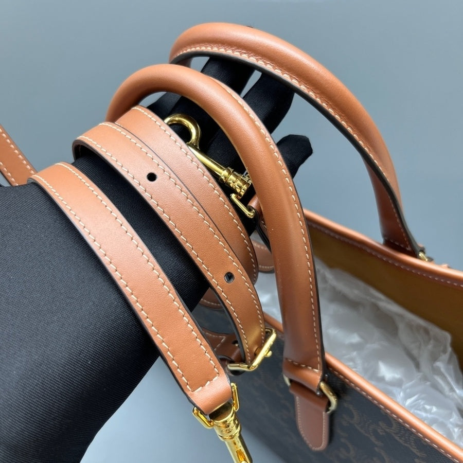 Celine - Other - Leather - Brown - (medium)