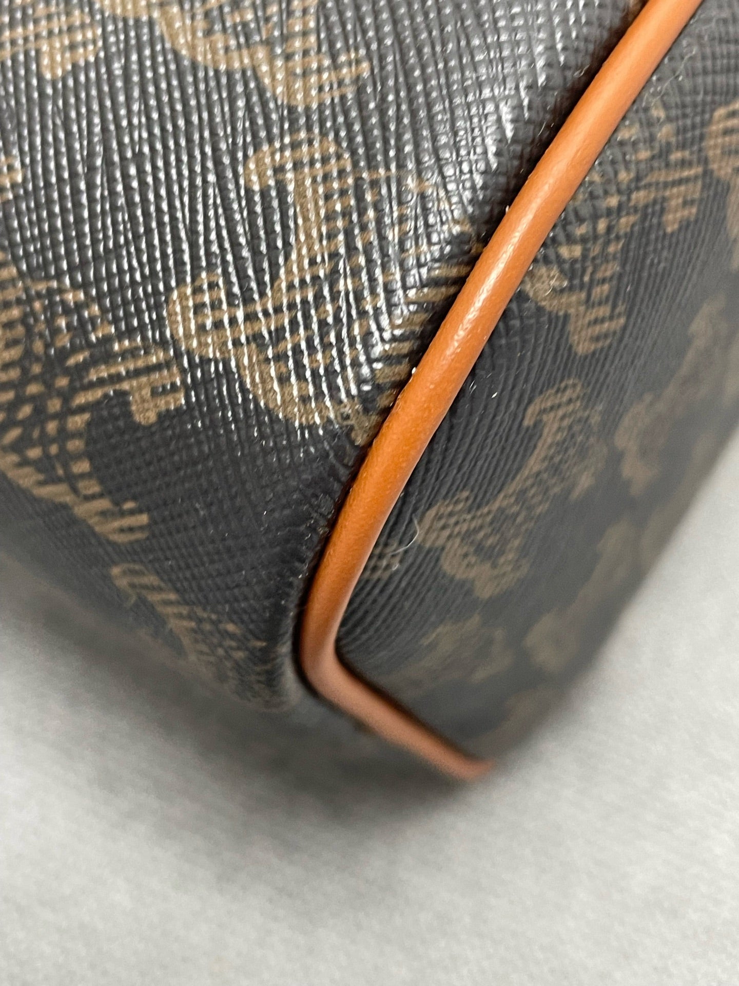Celine - Other - Leather - Brown - (medium)