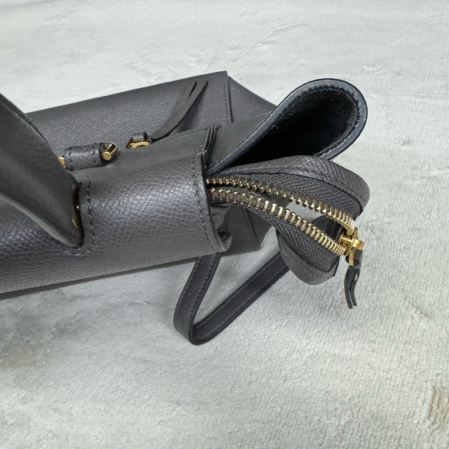 Celine - Other - Leather - Grey - (medium)