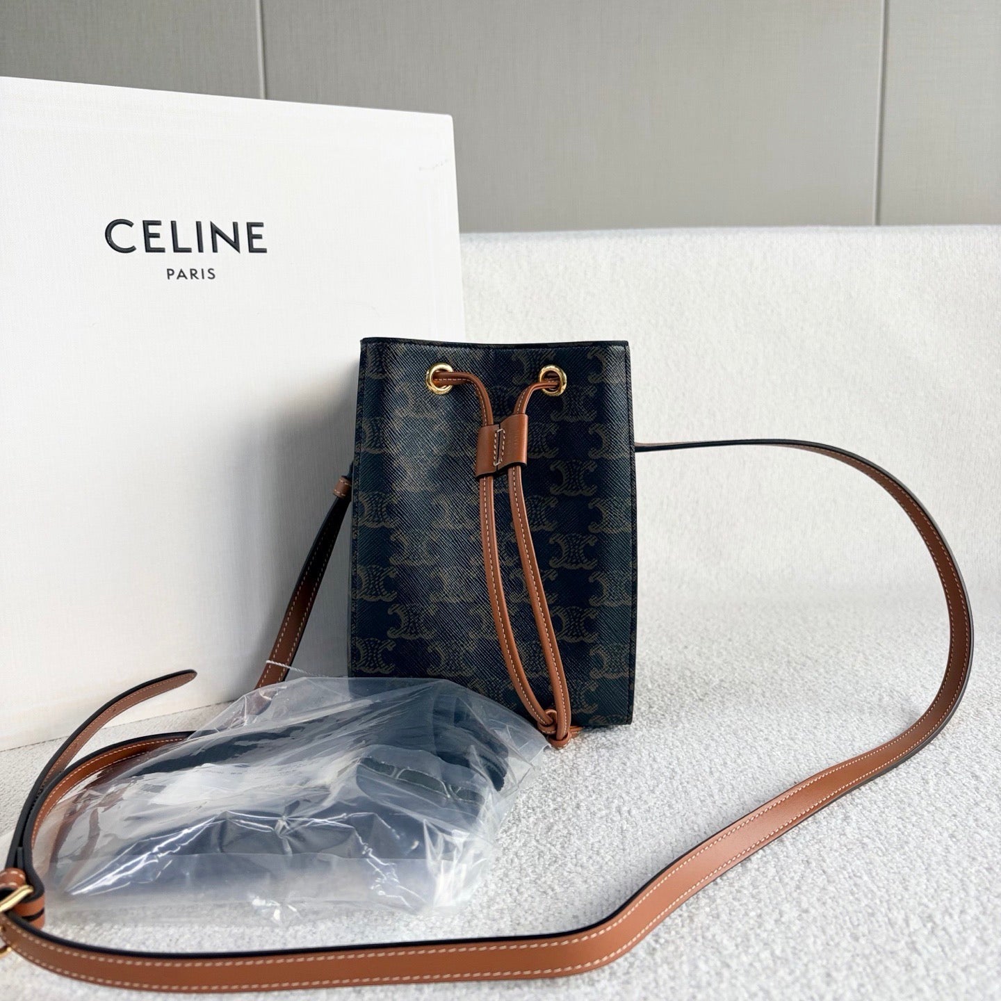 Celine - Sailor Bucket Bag - Triomphe coated canvas with calfskin leather trim - Brown - (Small)