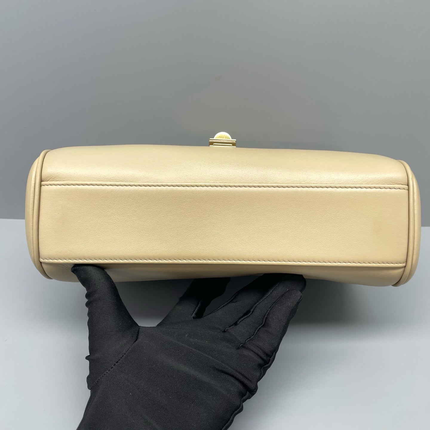 Celine - Soft 16 - Calfskin leather - Beige with Gold-Tone Hardware - (medium)