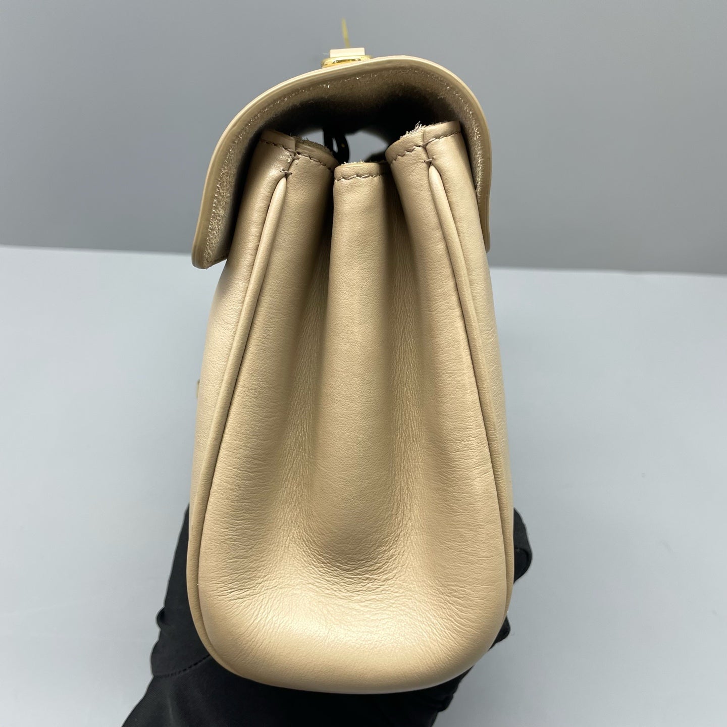 Celine - Soft 16 - Calfskin leather - Beige with Gold-Tone Hardware - (medium)