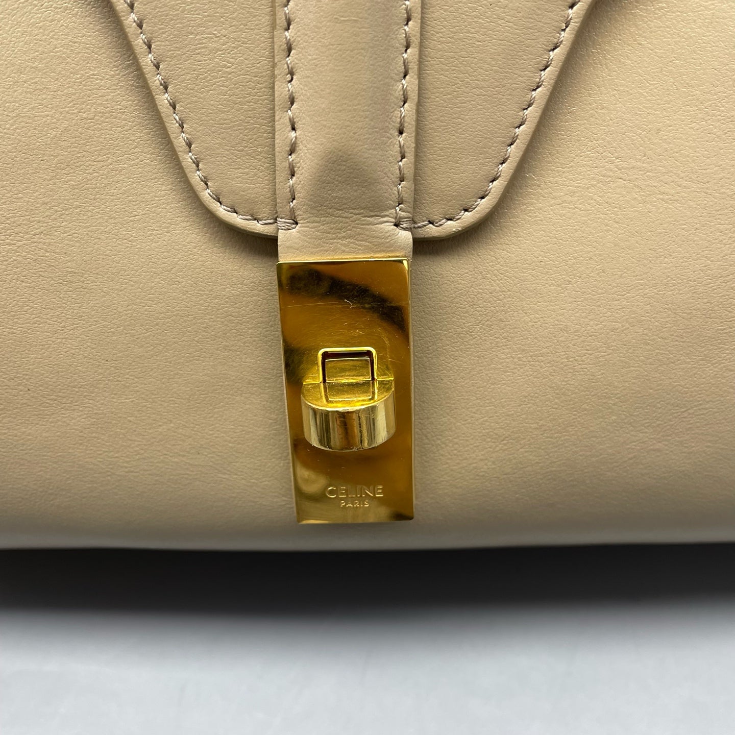 Celine - Soft 16 - Leather - Beige - (medium)