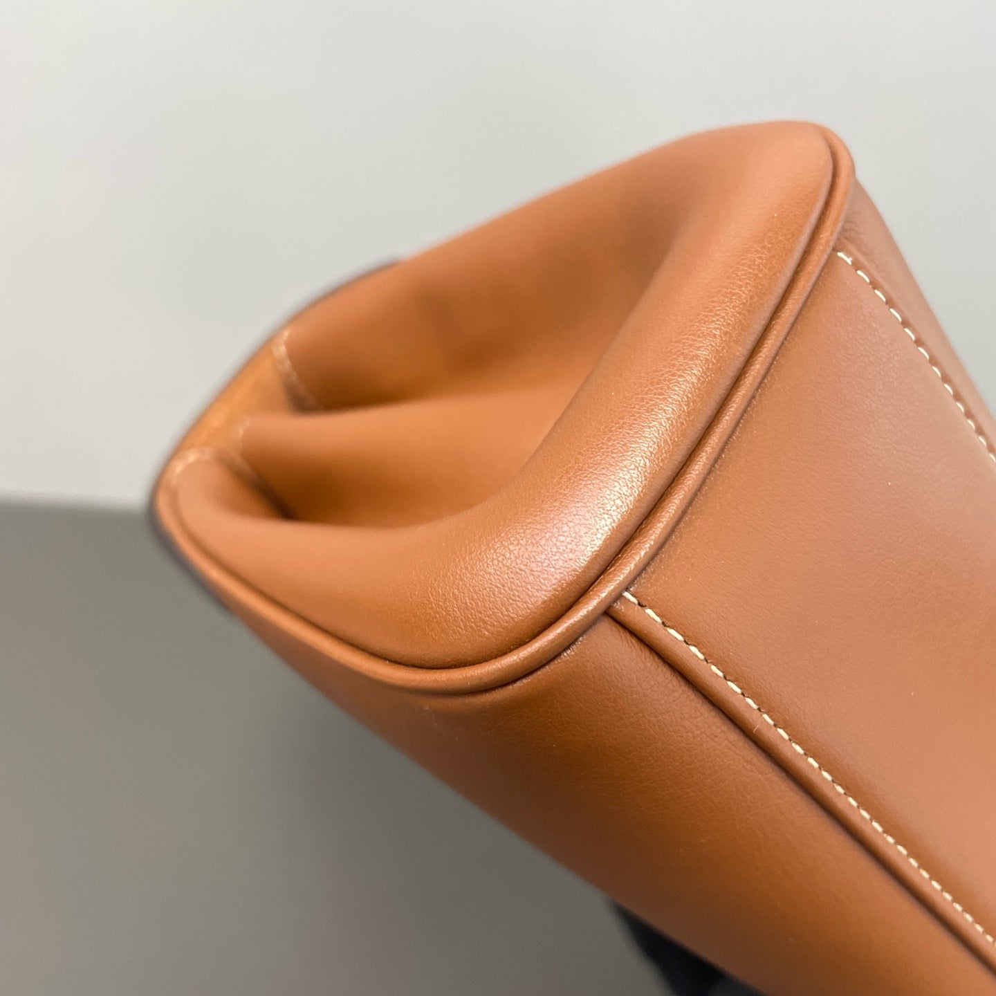 Celine - Soft 16 - Leather - Brown - (small)