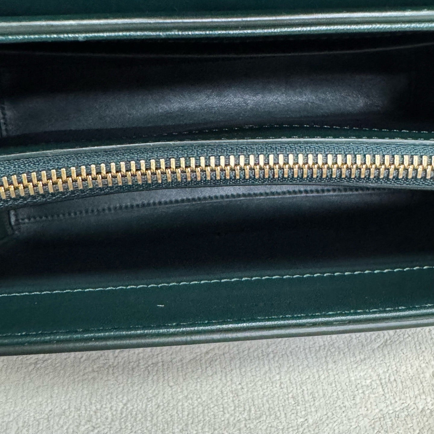 Celine - Soft 16 - Leather - Green - (mini)