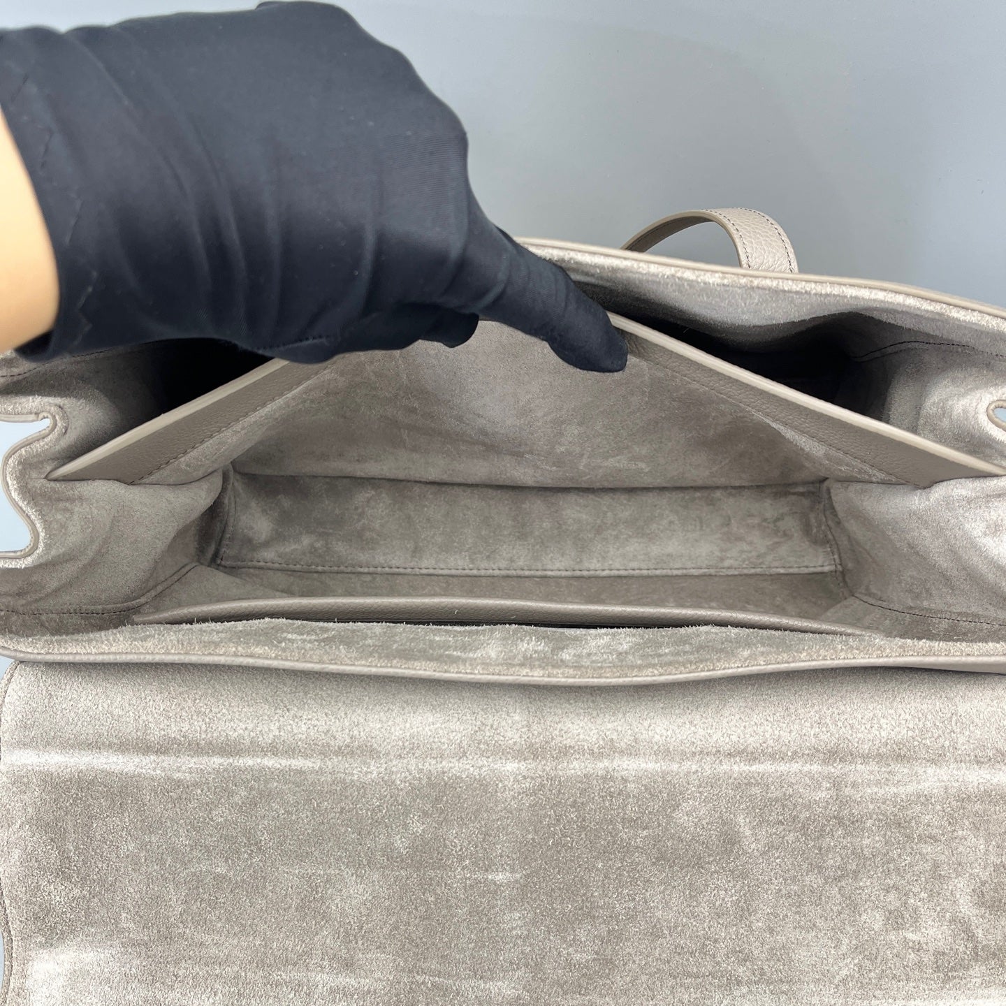 Celine - Soft 16 - Leather - Grey - (Large)