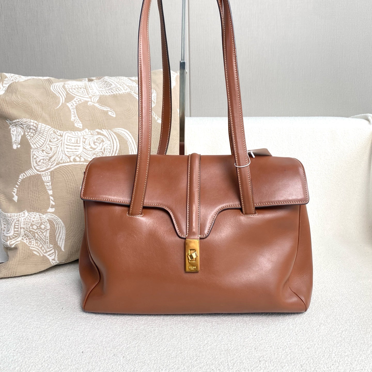 Celine - Soft16 - Cowhide leather - Caramel with Gold-Tone Hardware - (medium)
