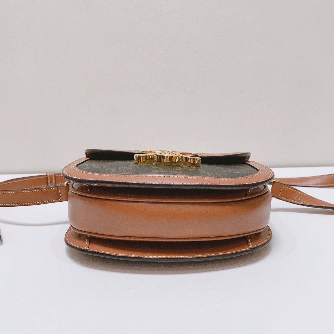 Celine - Teen Besace Triomphe - Leather - Brown - (small)