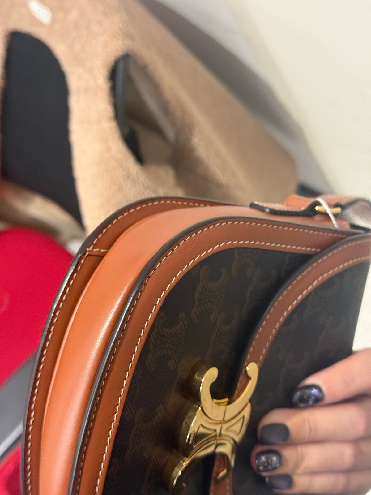 Celine - Teen Besace Triomphe - Leather - Brown - (small)