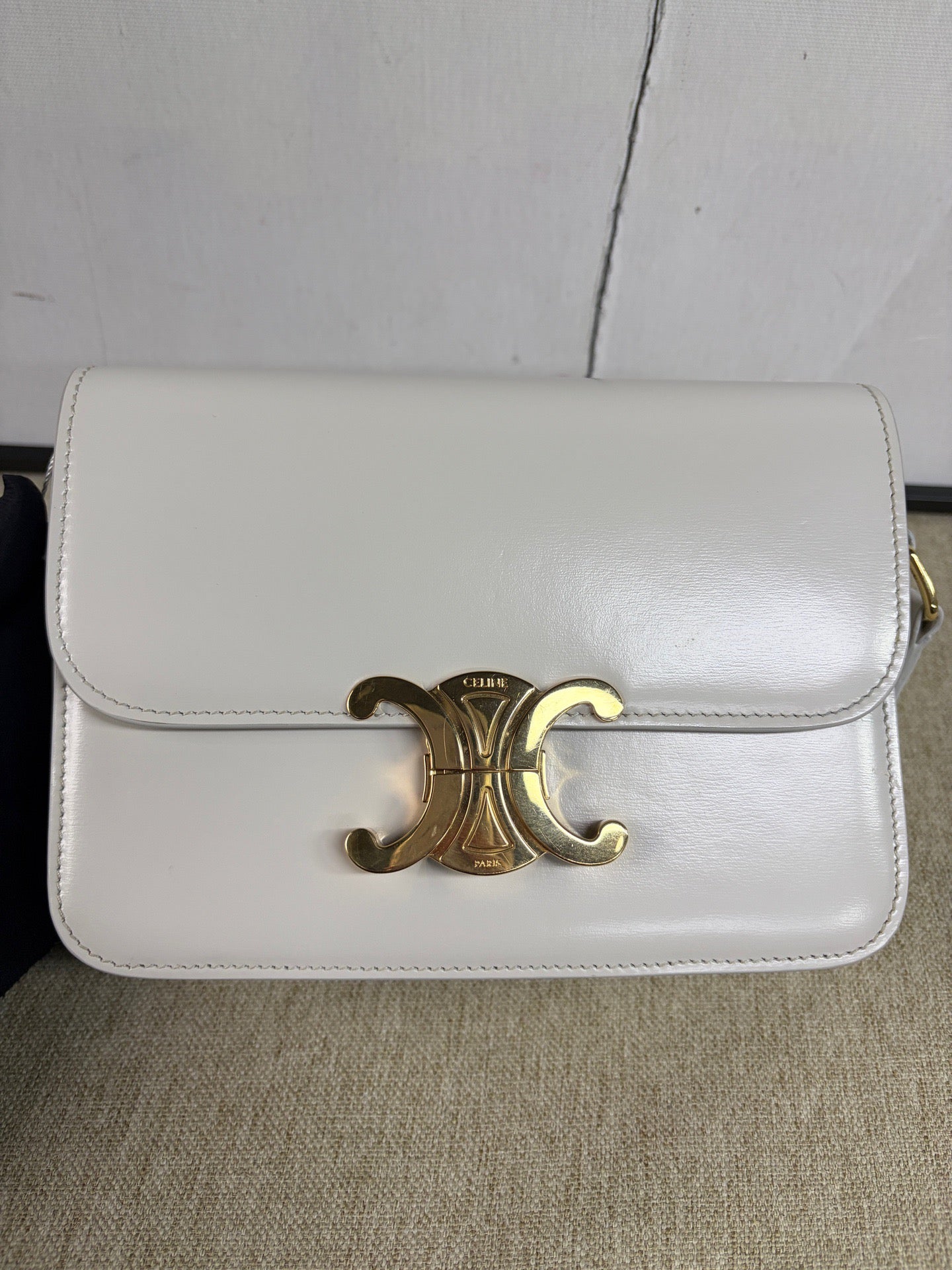 Celine - Teen Box Triomphe Bag - Cowhide leather - Off-white with Gold-Tone Hardware - (small)