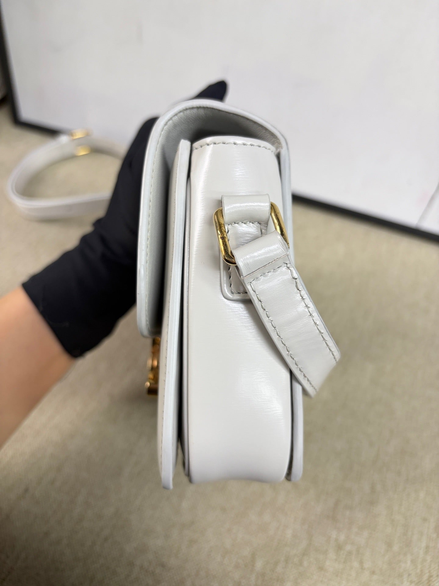 Celine - Teen Box Triomphe Bag - Cowhide leather - Off-white with Gold-Tone Hardware - (small)