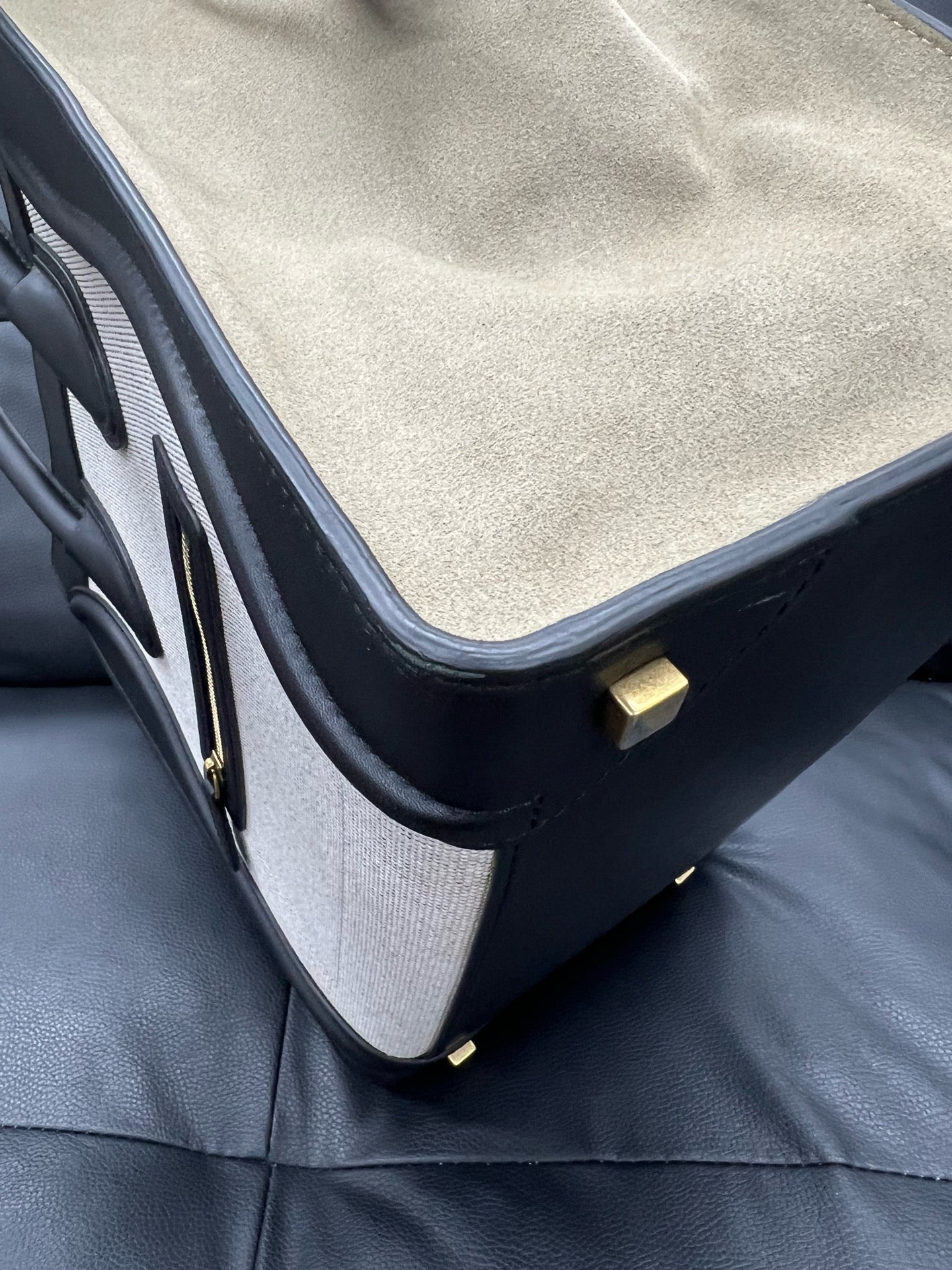 Celine - Trapeze - Leather - Black - (Medium)