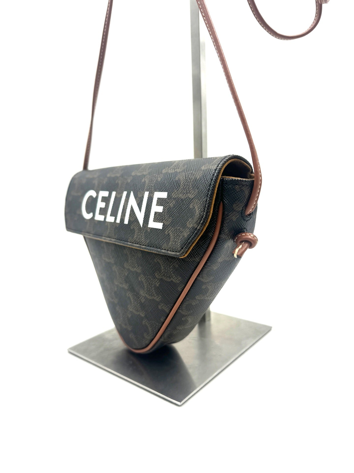 CELINE - Triangle Bag - Leather - Brown - (mini)