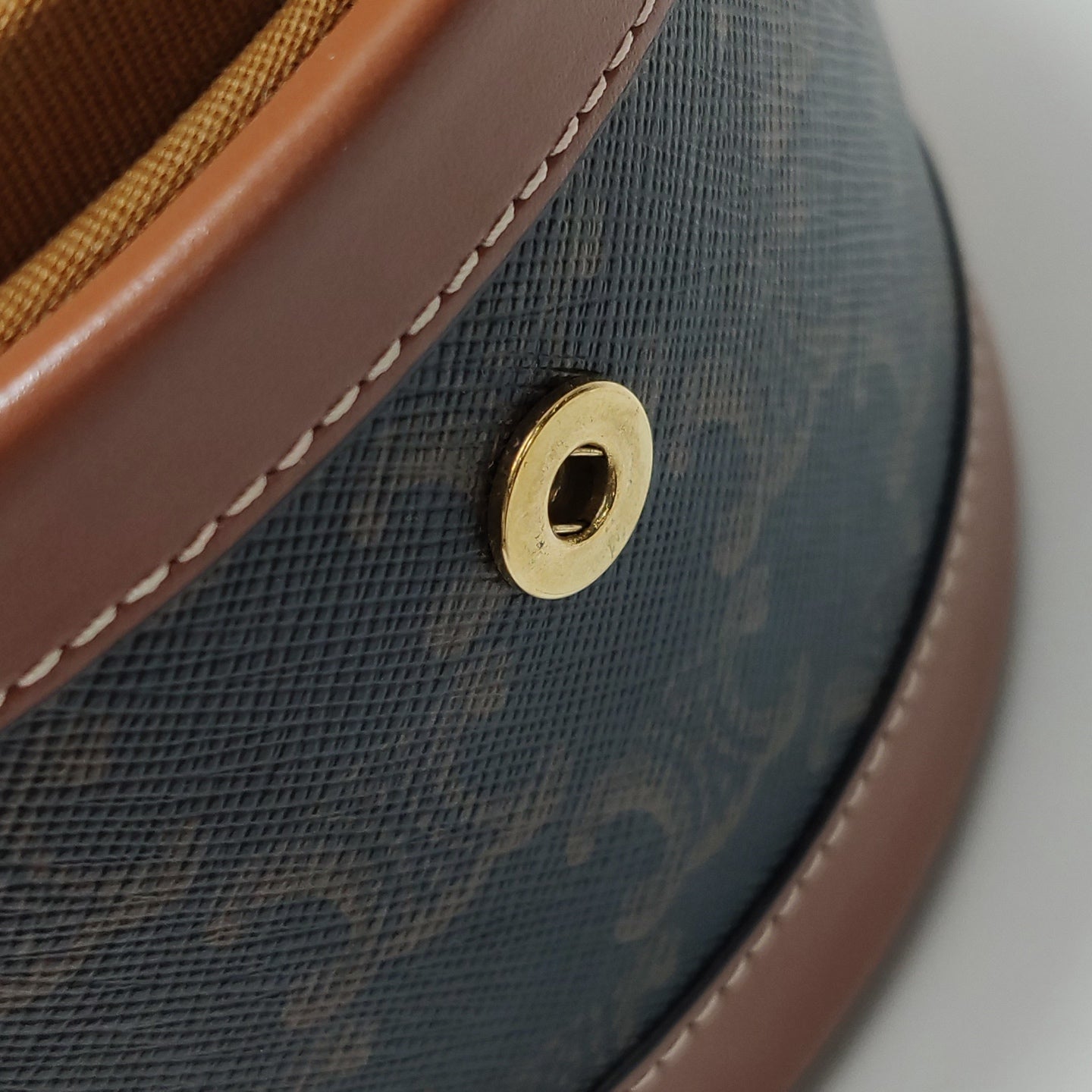 Celine - Triomphe - Leather - Brown