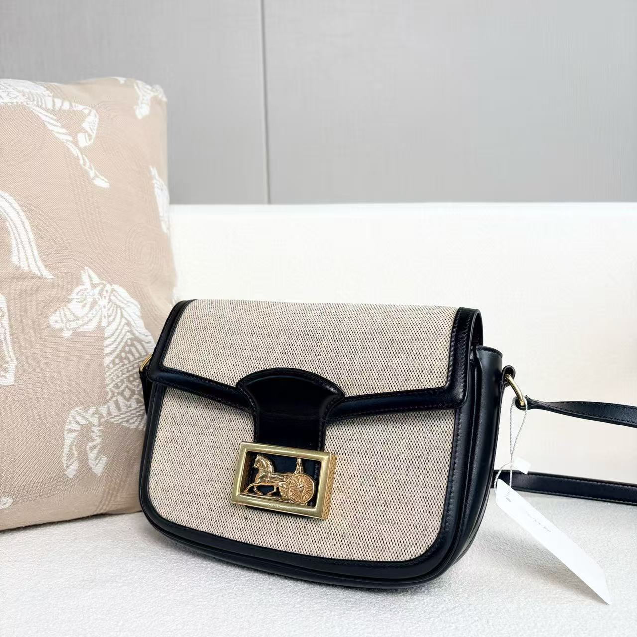 Celine - Triomphe Bag - Linen and Leather - Beige and Black with Gold-Tone Hardware - (small)