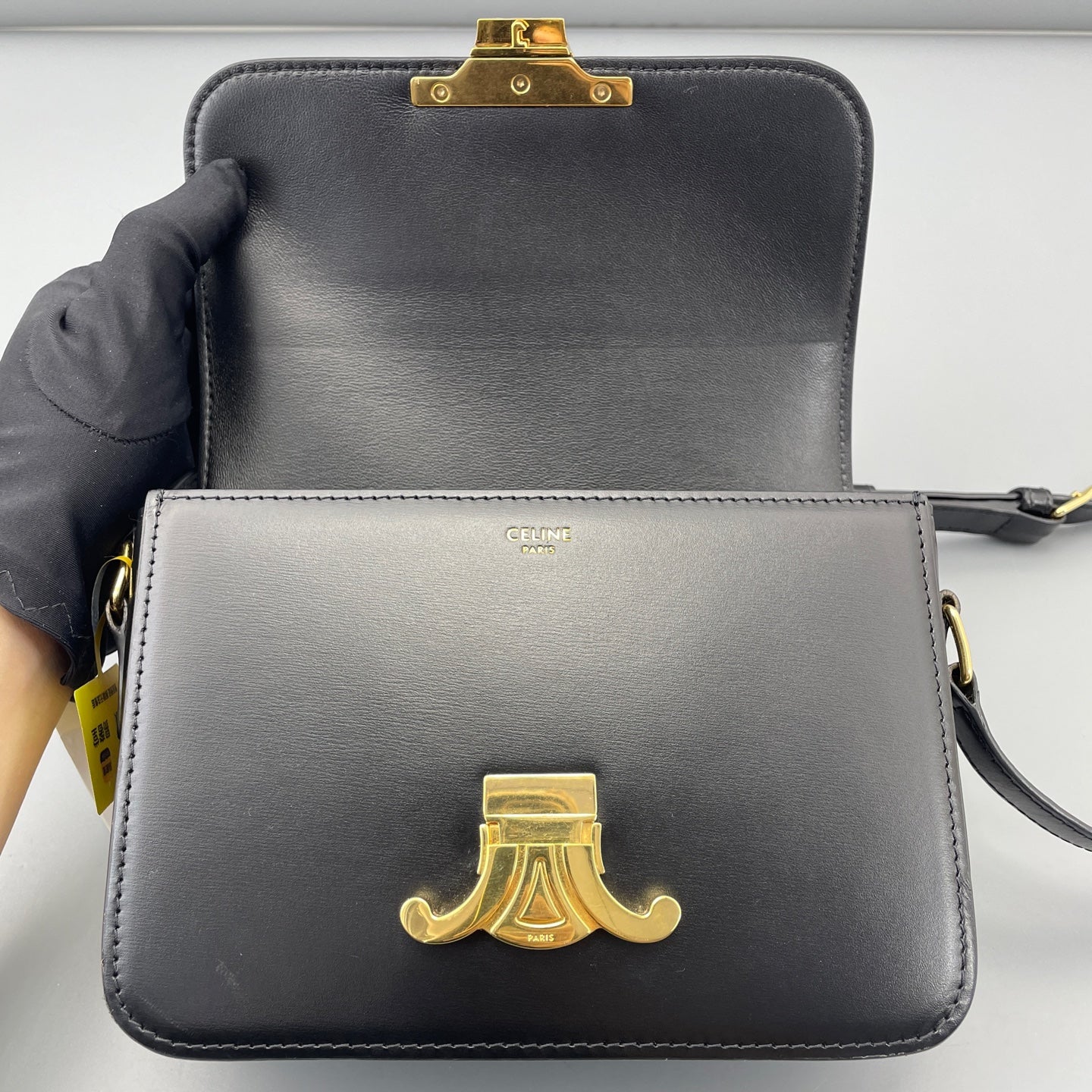 Celine - Triomphe Bag - Smooth calfskin leather - Black - (small)