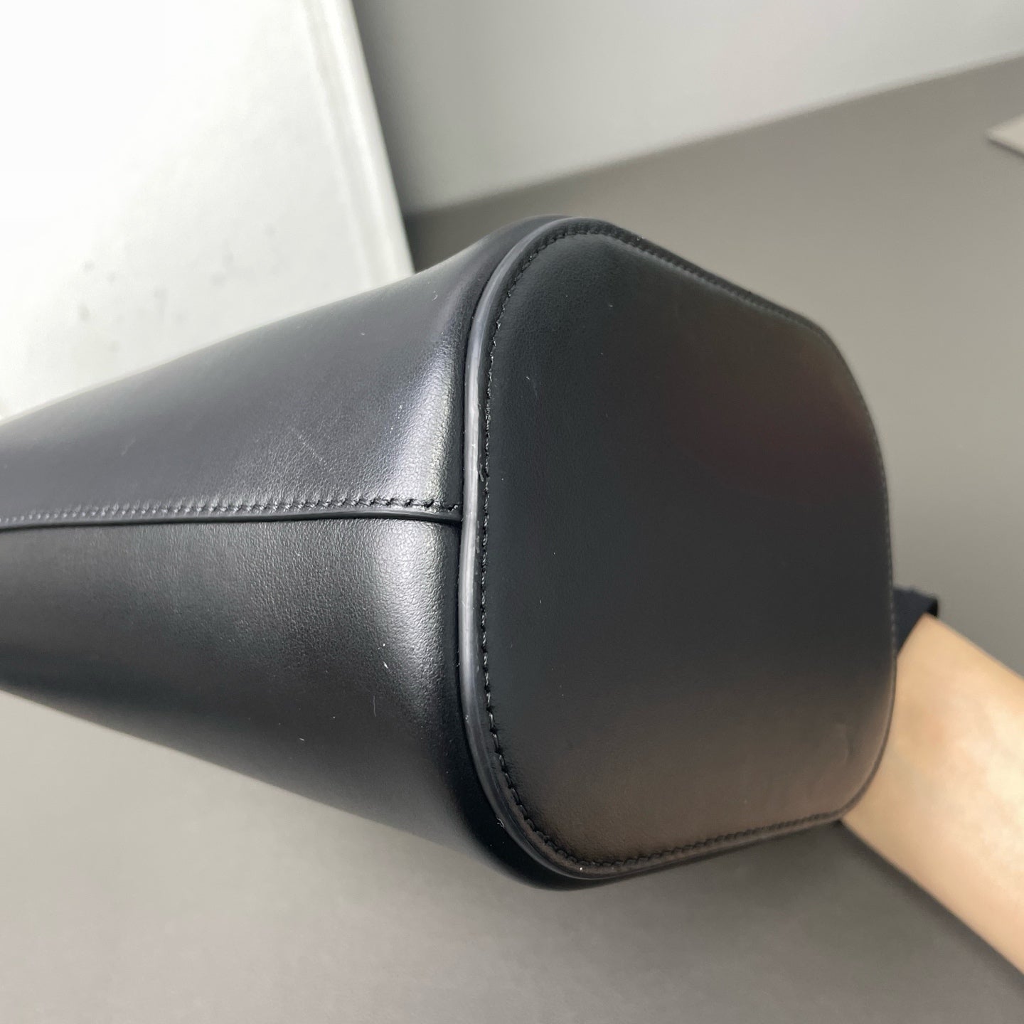 Celine Triomphe bucket bag Leather Black - view 2