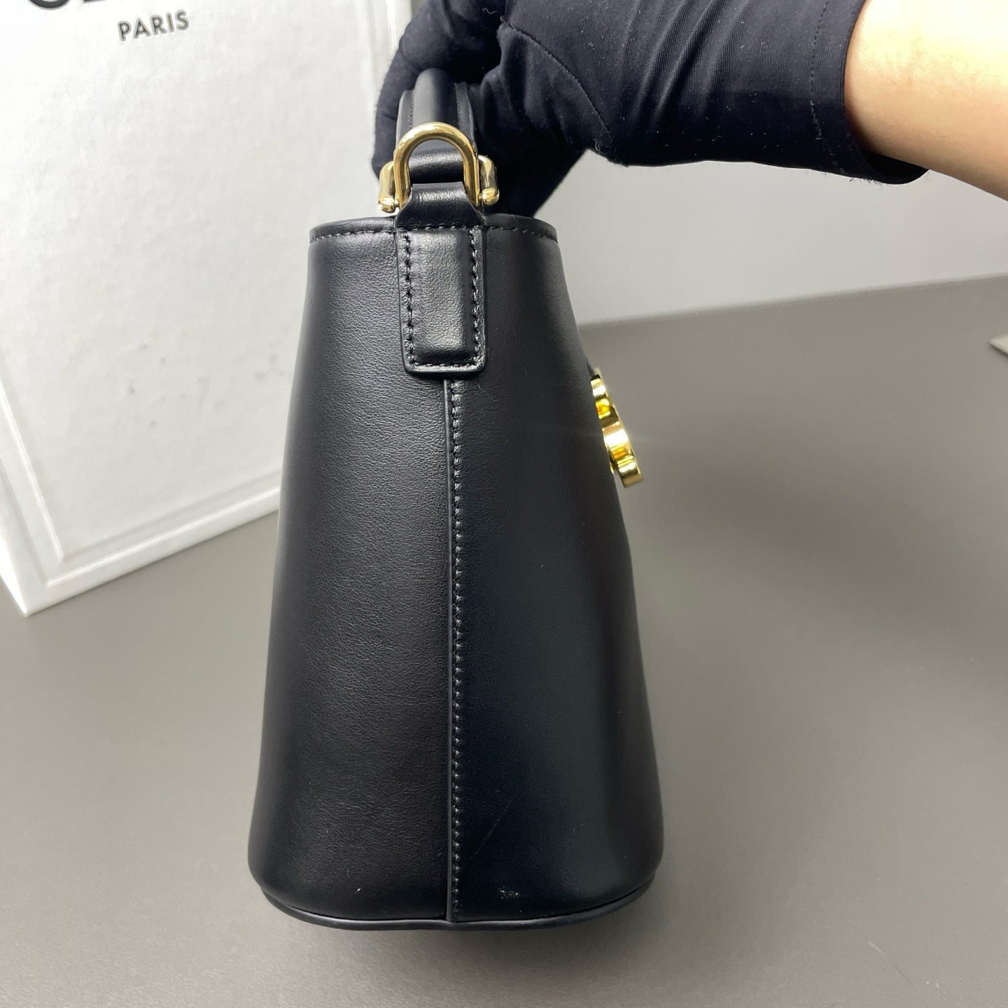 Celine Triomphe bucket bag Leather Black - view 5