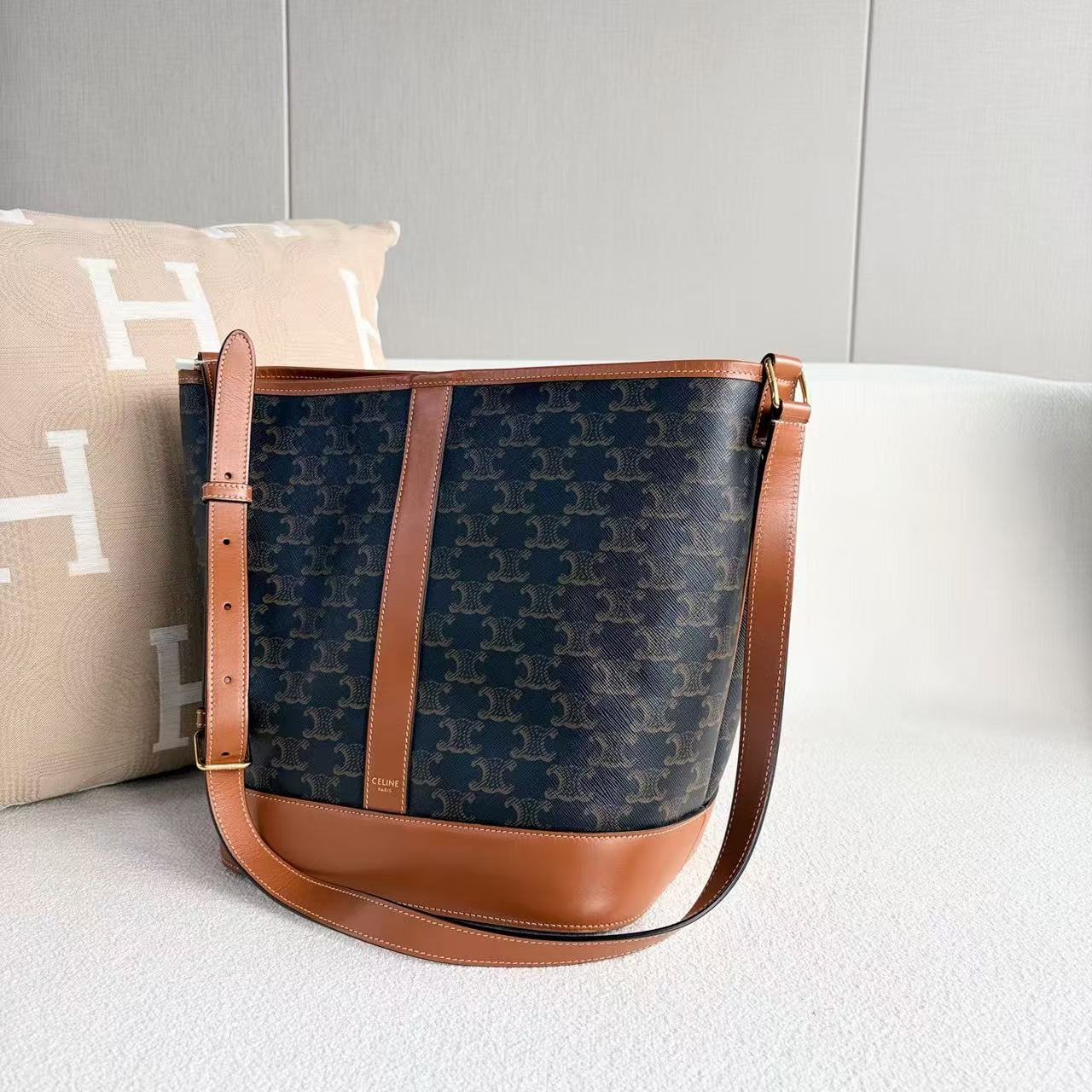 Celine - Triomphe Bucket Bag - Coated canvas with leather trim - Brown - (Medium)