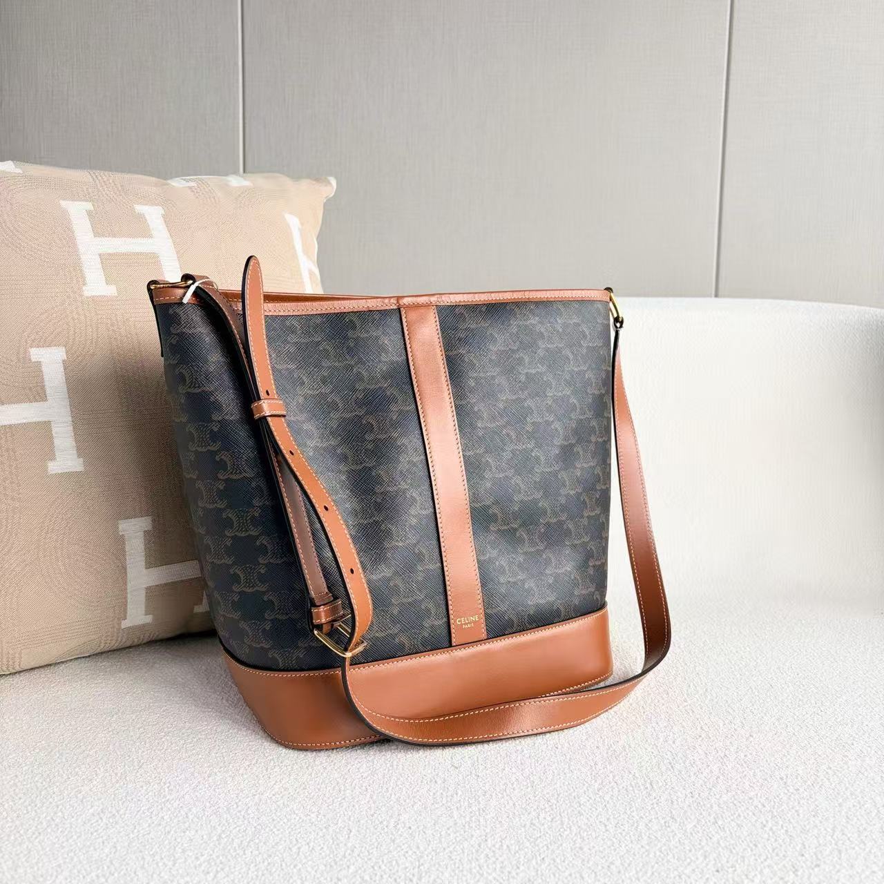 Celine - Triomphe Bucket Bag - Coated canvas with leather trim - Brown - (Medium)
