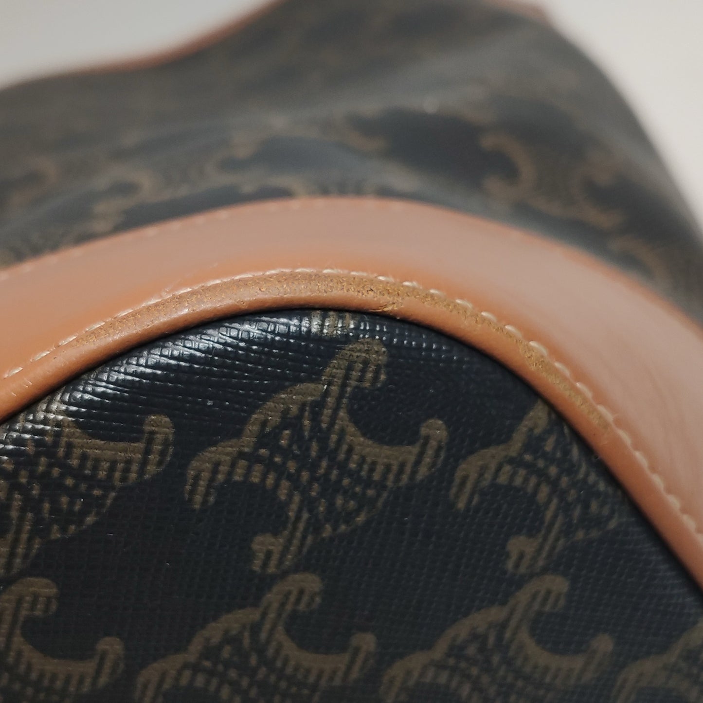 Celine - Triomphe Bucket Bag - Leather - Brown - (medium)