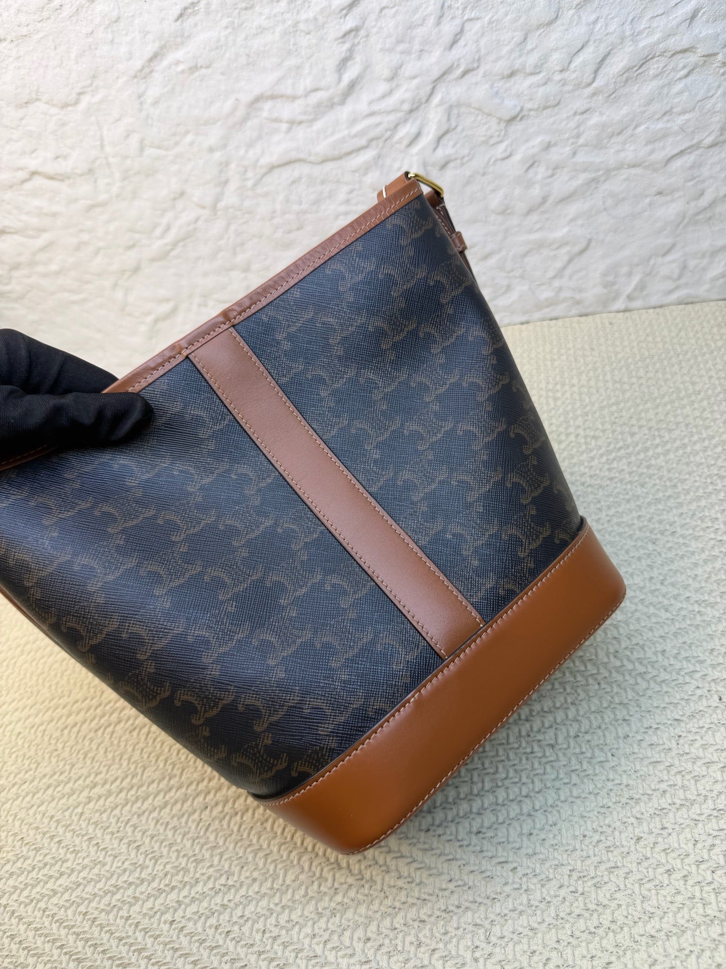 Celine - Triomphe Bucket Bag - Leather - Brown - (Small)