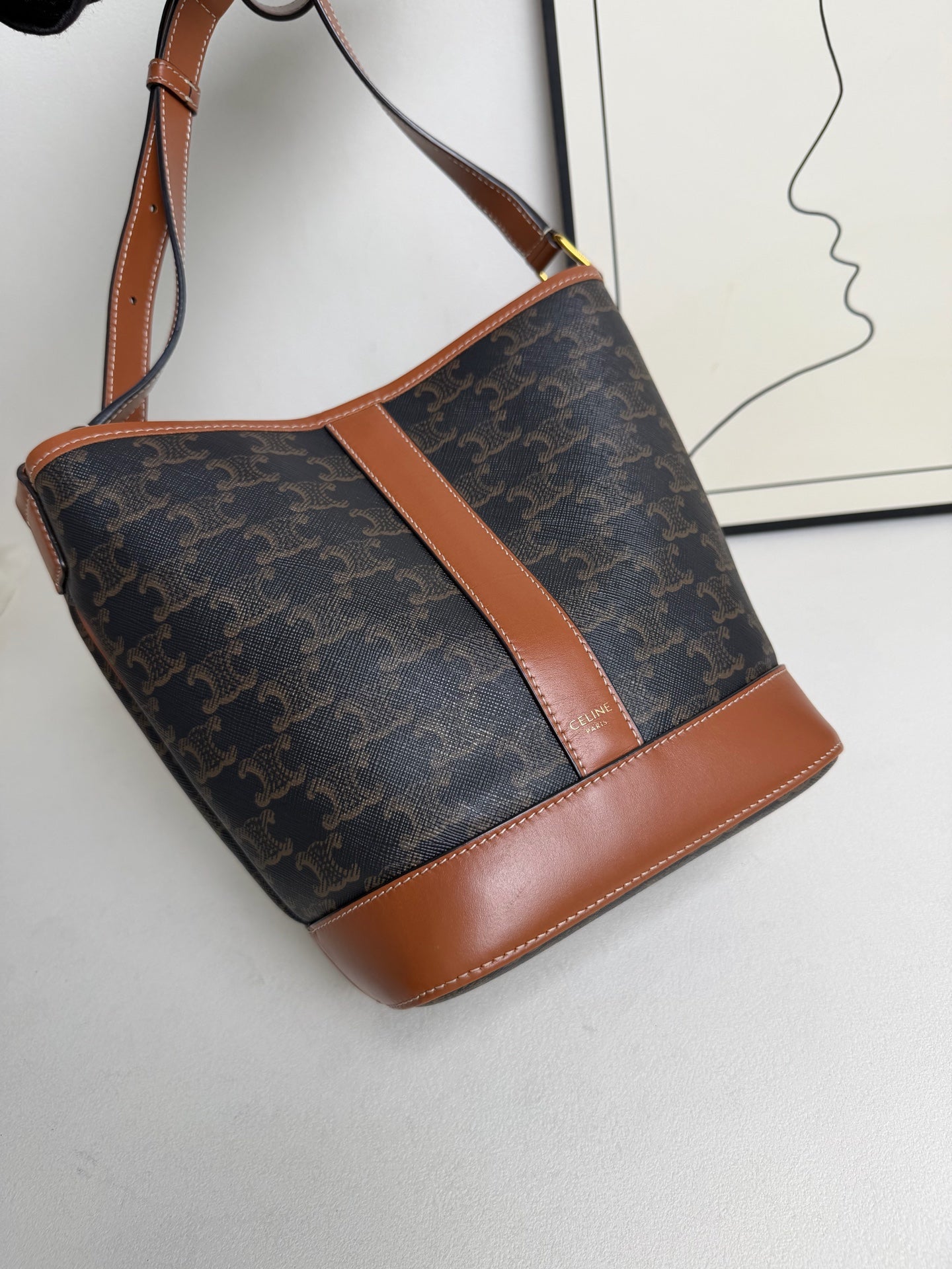 Celine - Triomphe Bucket Bag - Leather - Brown - (Small)