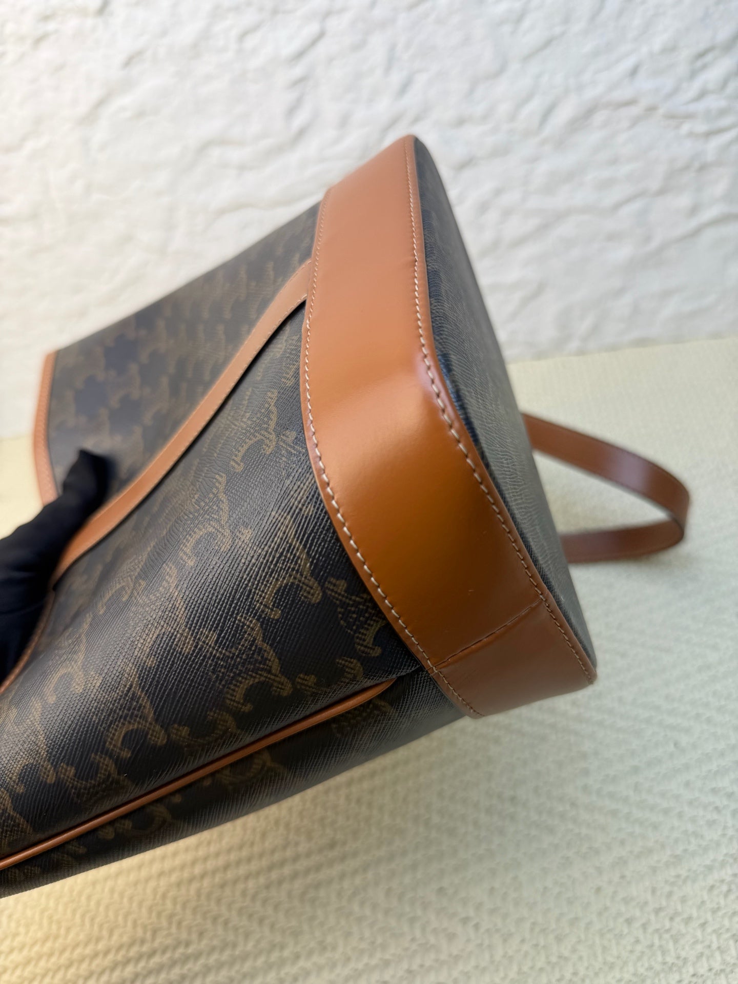 Celine - Triomphe Bucket Bag - Leather - Brown - (Small)