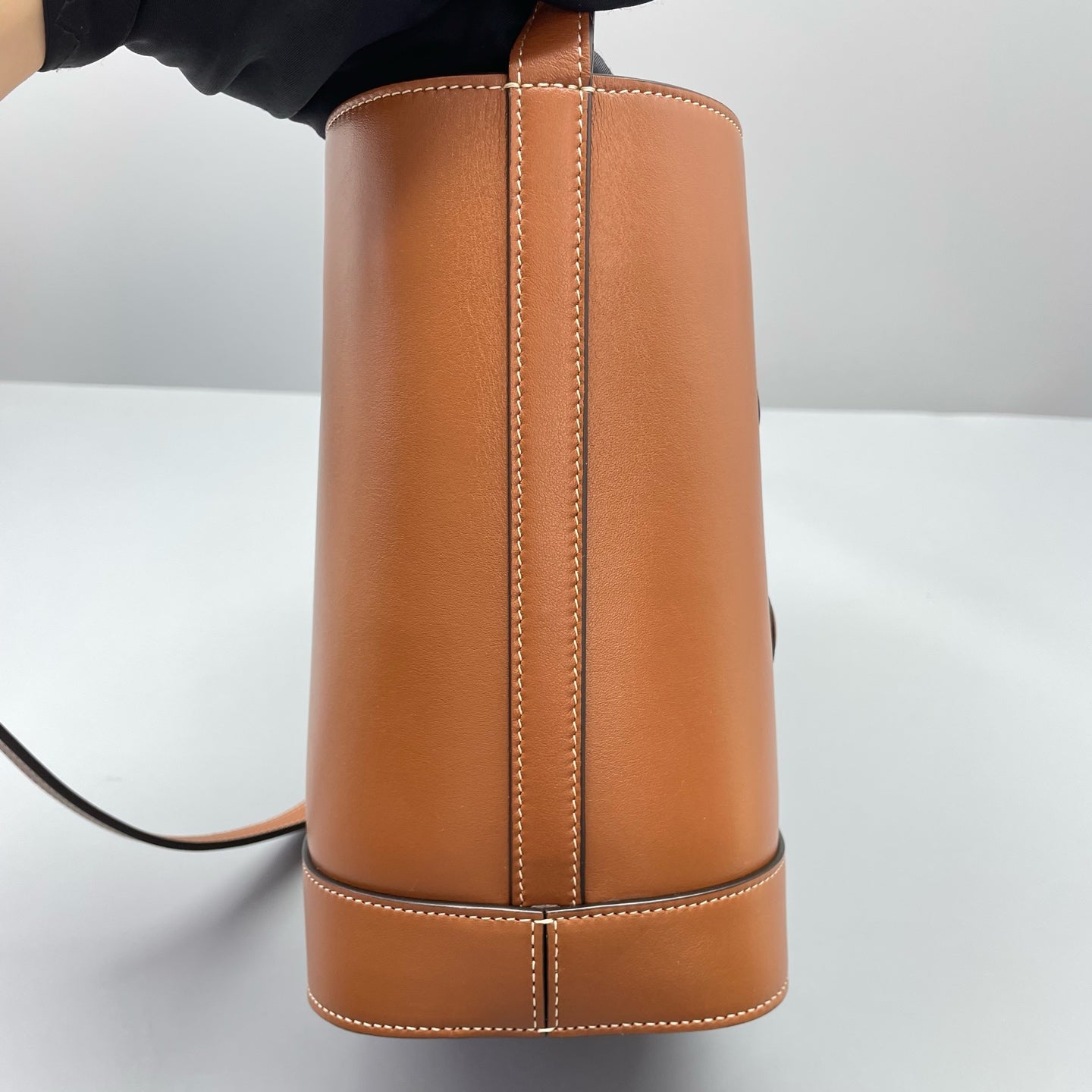 Celine - Triomphe Bucket Bag - Smooth calfskin leather - Brown - (Small)
