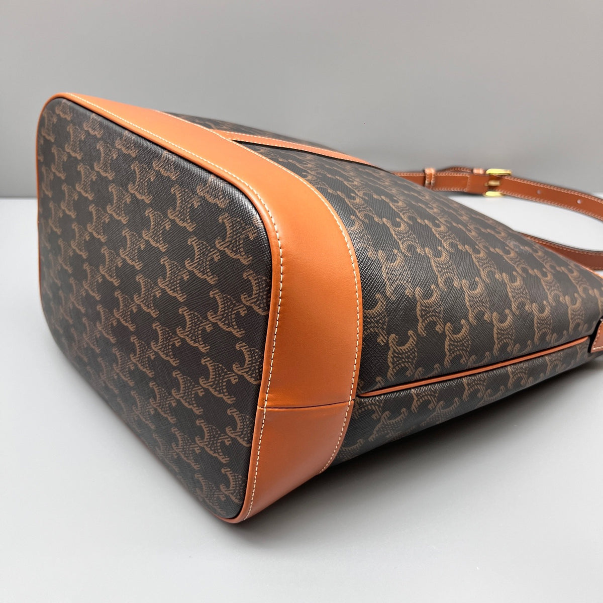 Celine - Triomphe Canvas Bucket Bag - Synthetic - Brown - (medium)