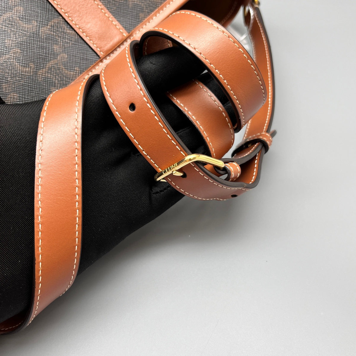 Celine - Triomphe Canvas Bucket Bag - Synthetic - Brown - (medium)