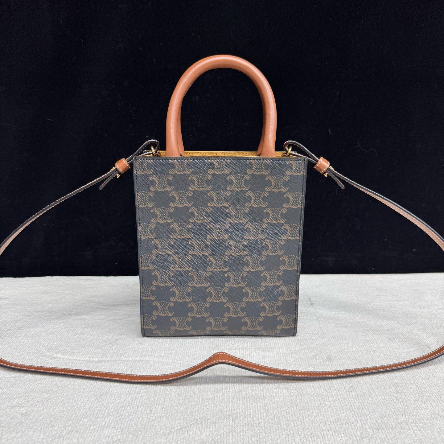 Celine - Triomphe Canvas Vertical Cabas - Leather - Multicolour - (mini)