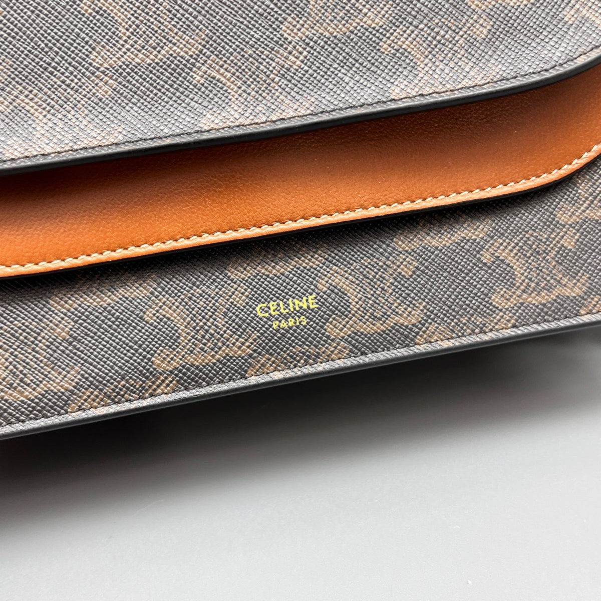 Celine - Triomphe Envelope Bag - Cloth - Brown - (mini)