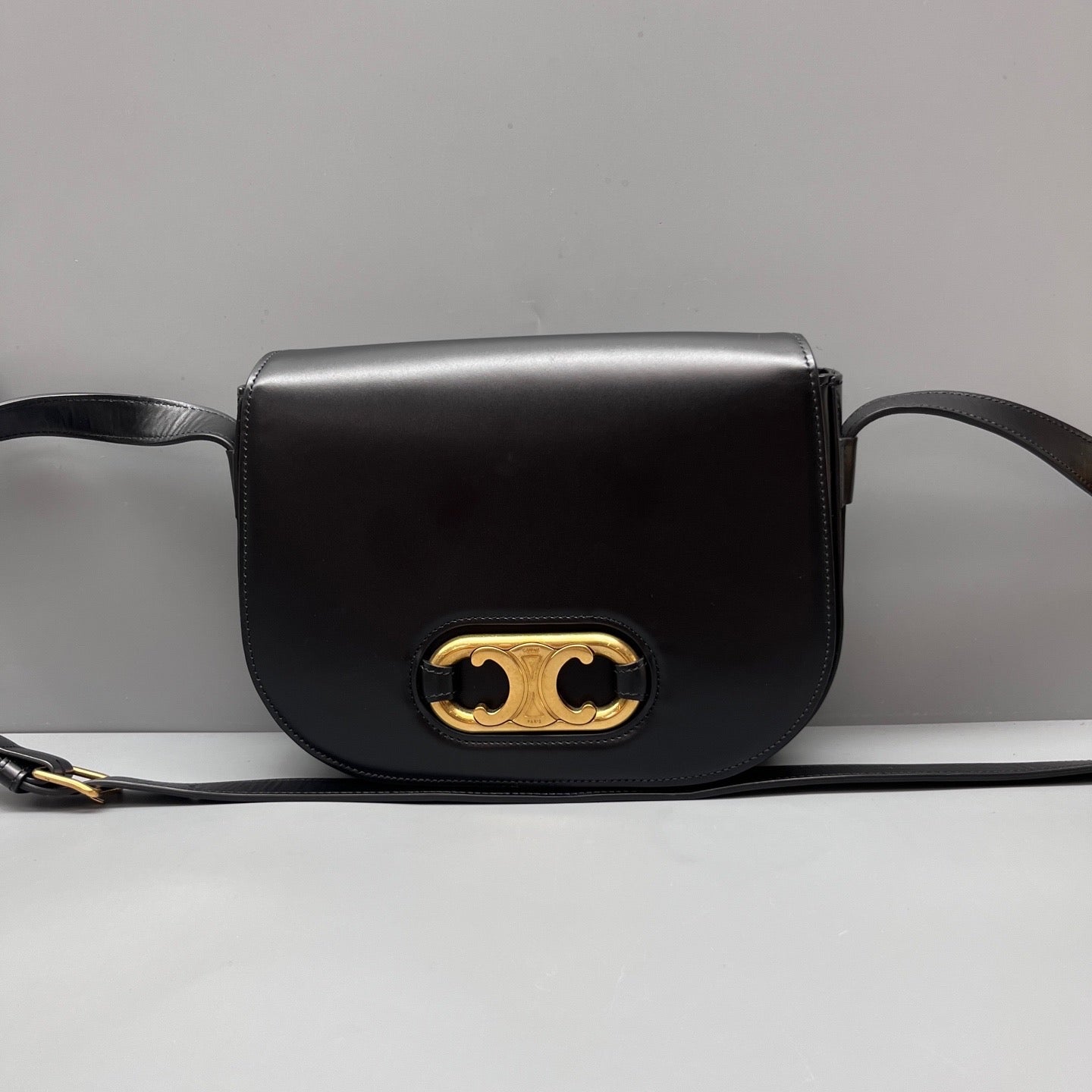 Celine - Triomphe - Leather - Black - (small)