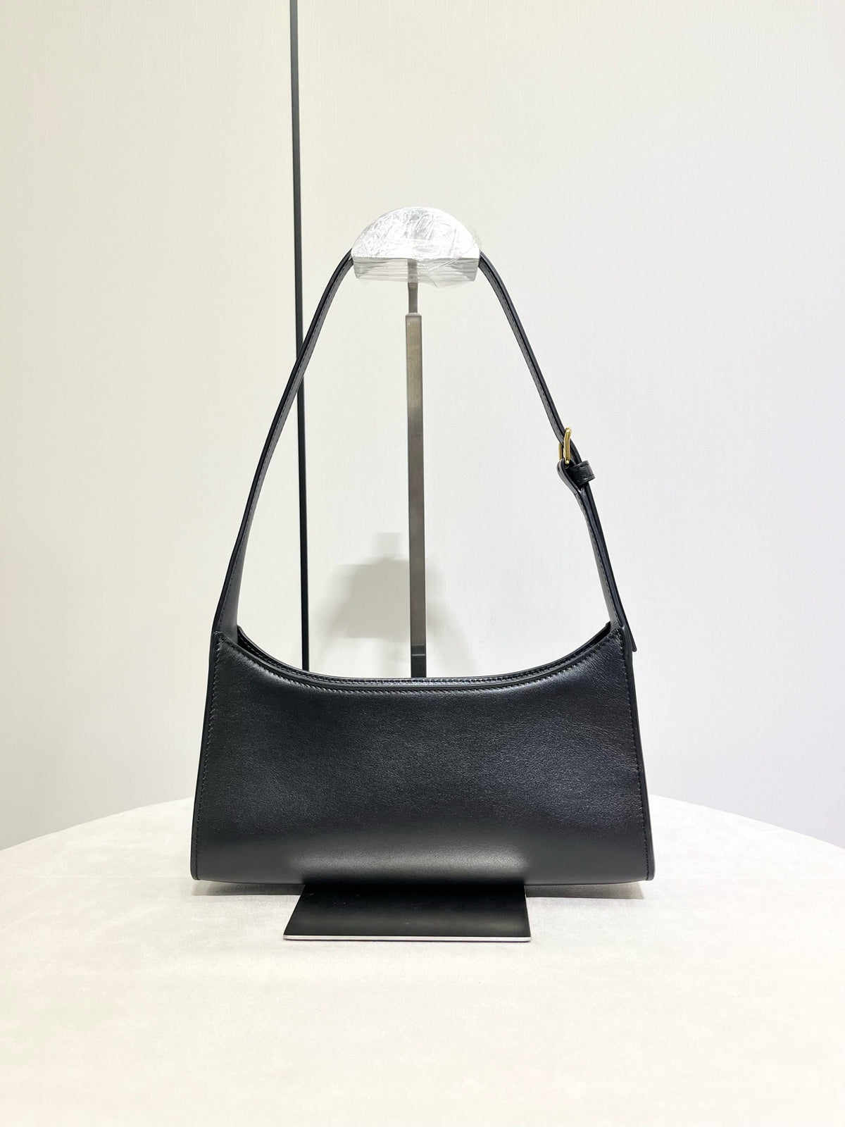 Celine - Triomphe - Leather - Black - (small)