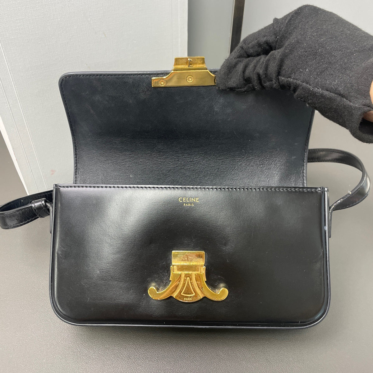 Celine - Triomphe - Leather - Black - (Small)
