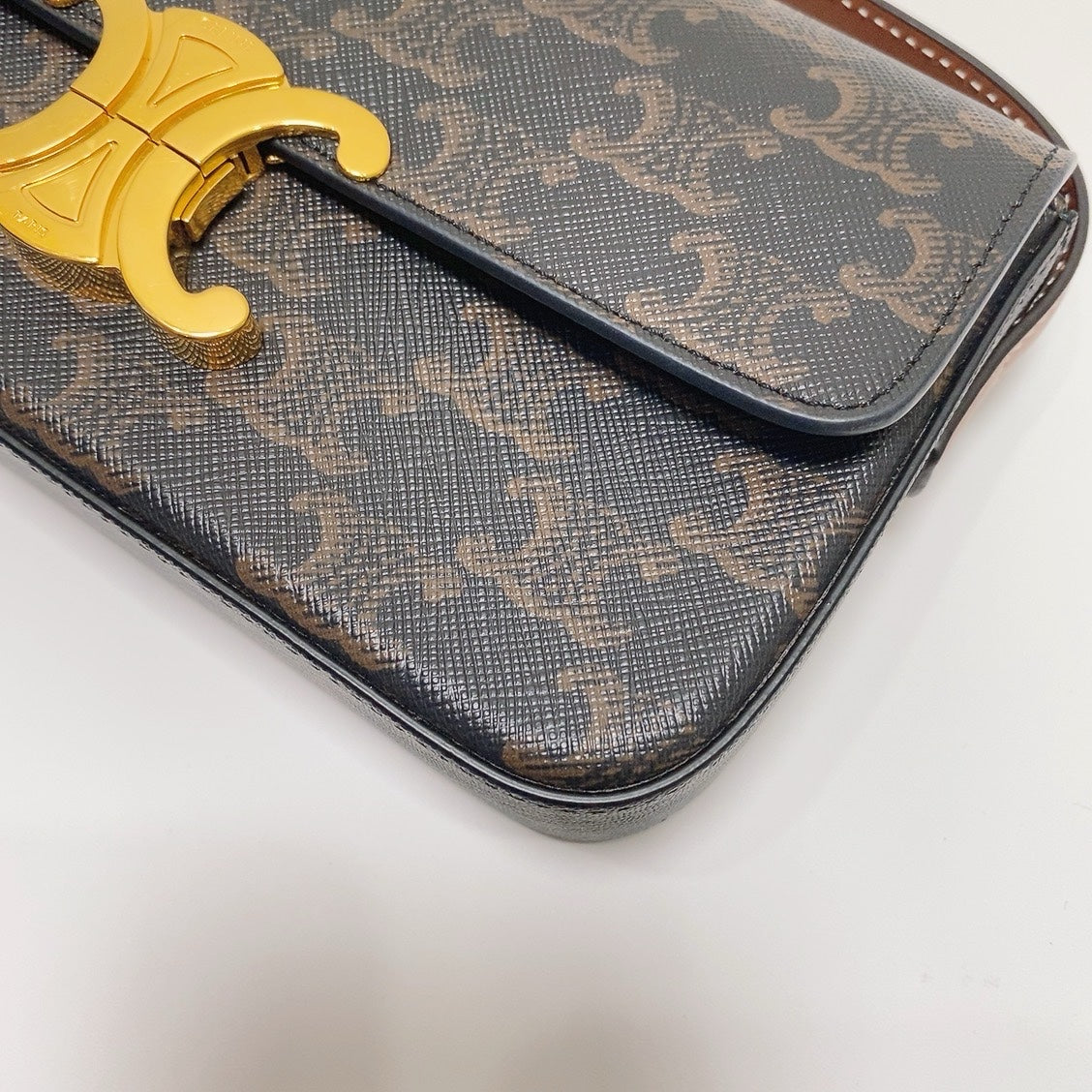 Celine - Triomphe - Leather - Brown - (mini)