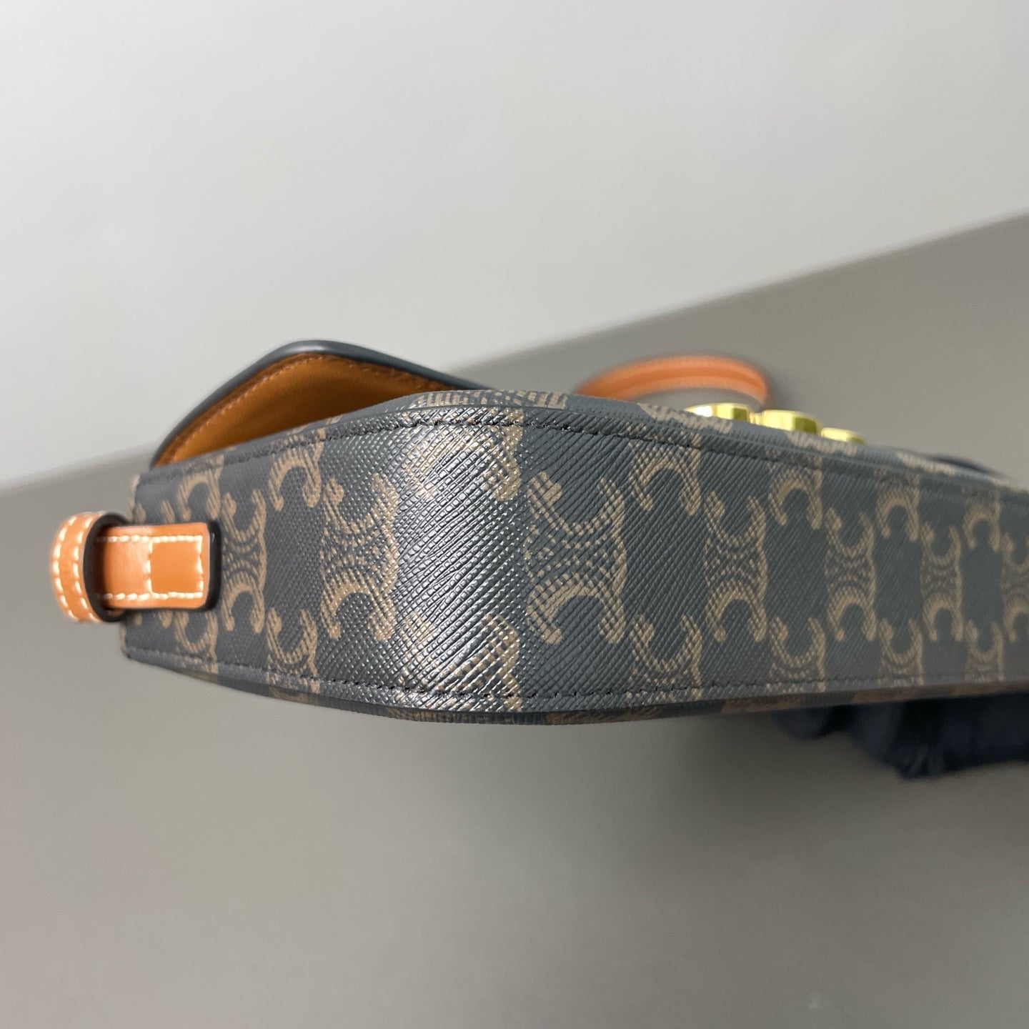 Celine - Triomphe - Leather - Brown - (small)