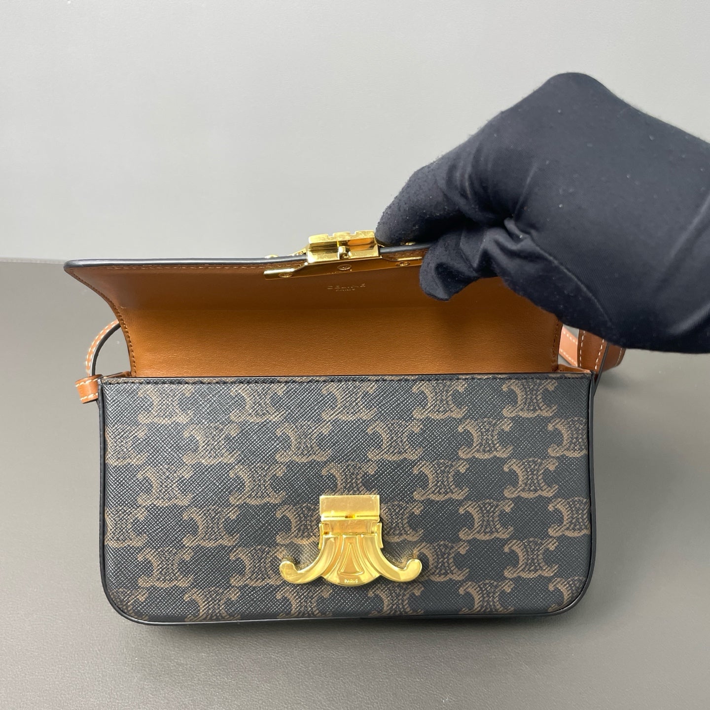 Celine - Triomphe - Leather - Brown - (small)