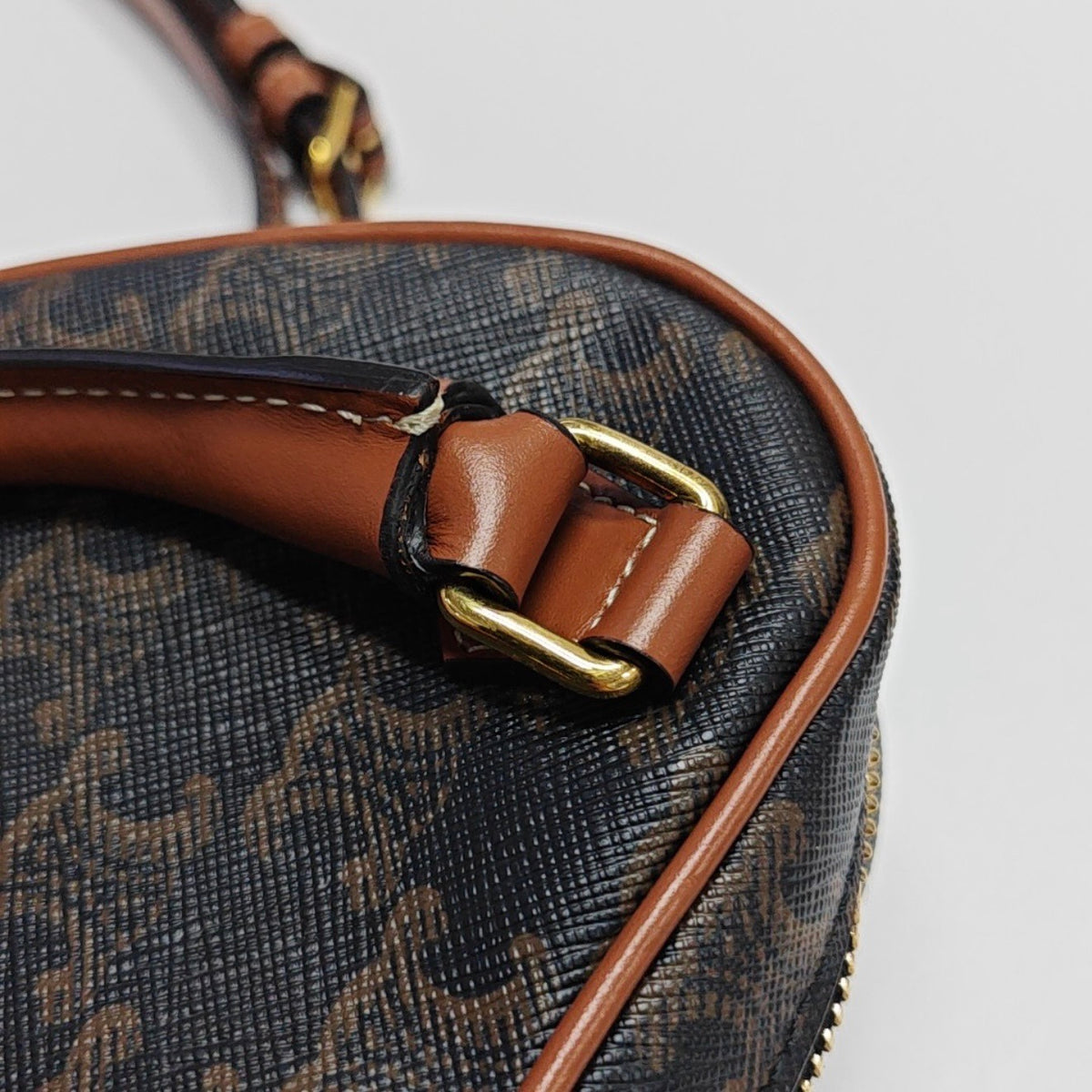 Celine - Triomphe Mini Heart Bag - Leather - Brown - (mini)