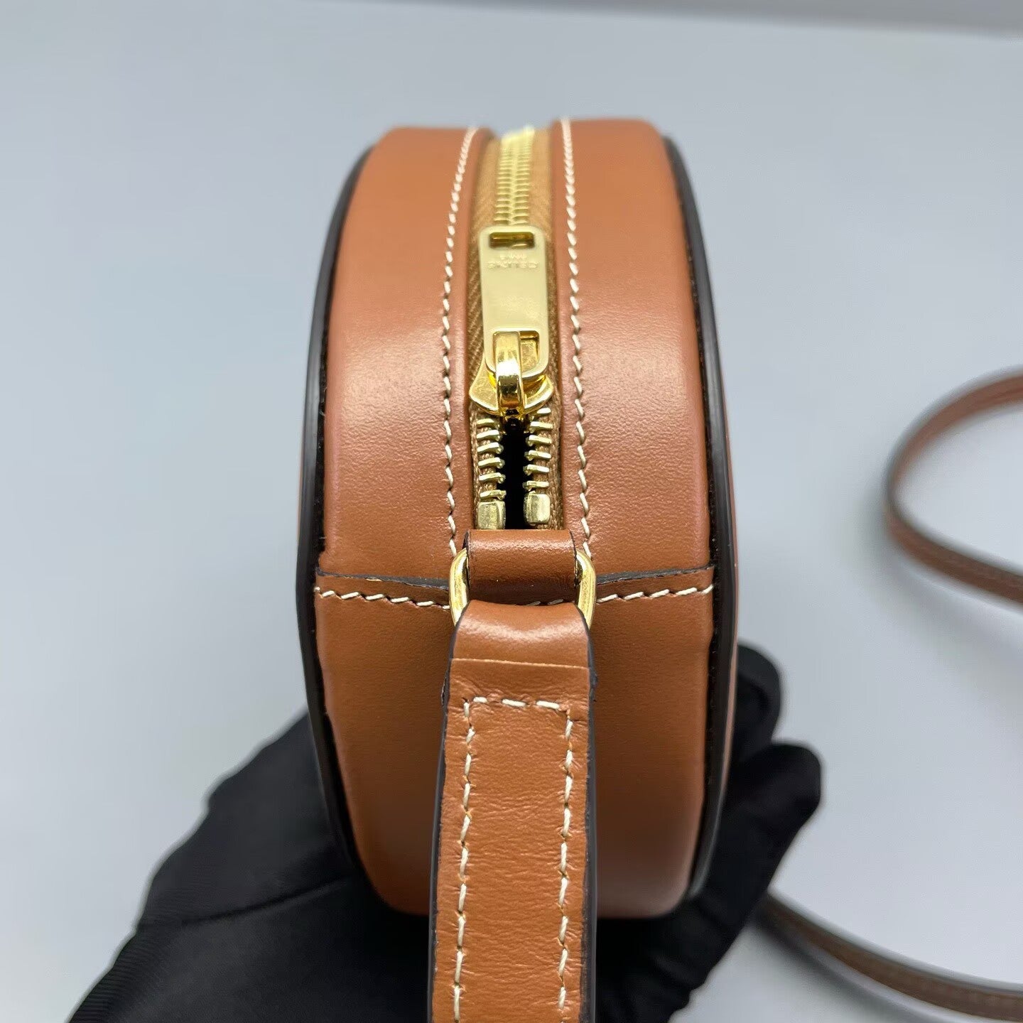 Celine - Triomphe Oval Bag - Leather - Caramel - (mini)
