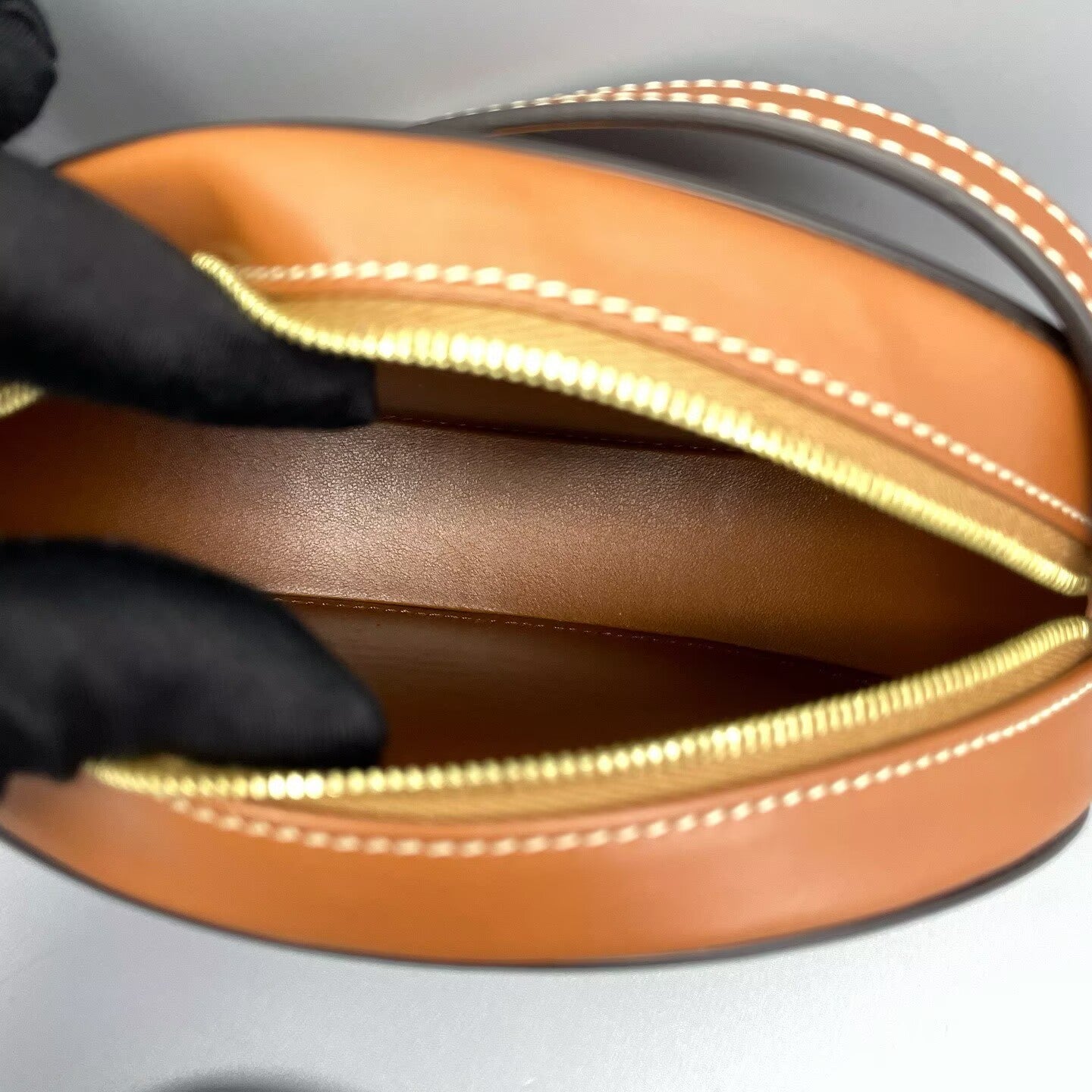 Celine - Triomphe Oval Bag - Leather - Caramel - (mini)