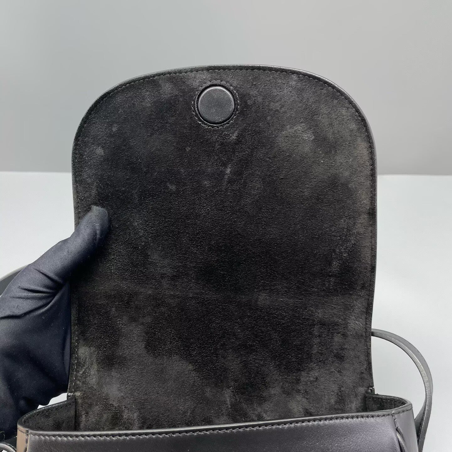 Celine - Triomphe Saddle Bag - Smooth calfskin leather - Black - (Small)
