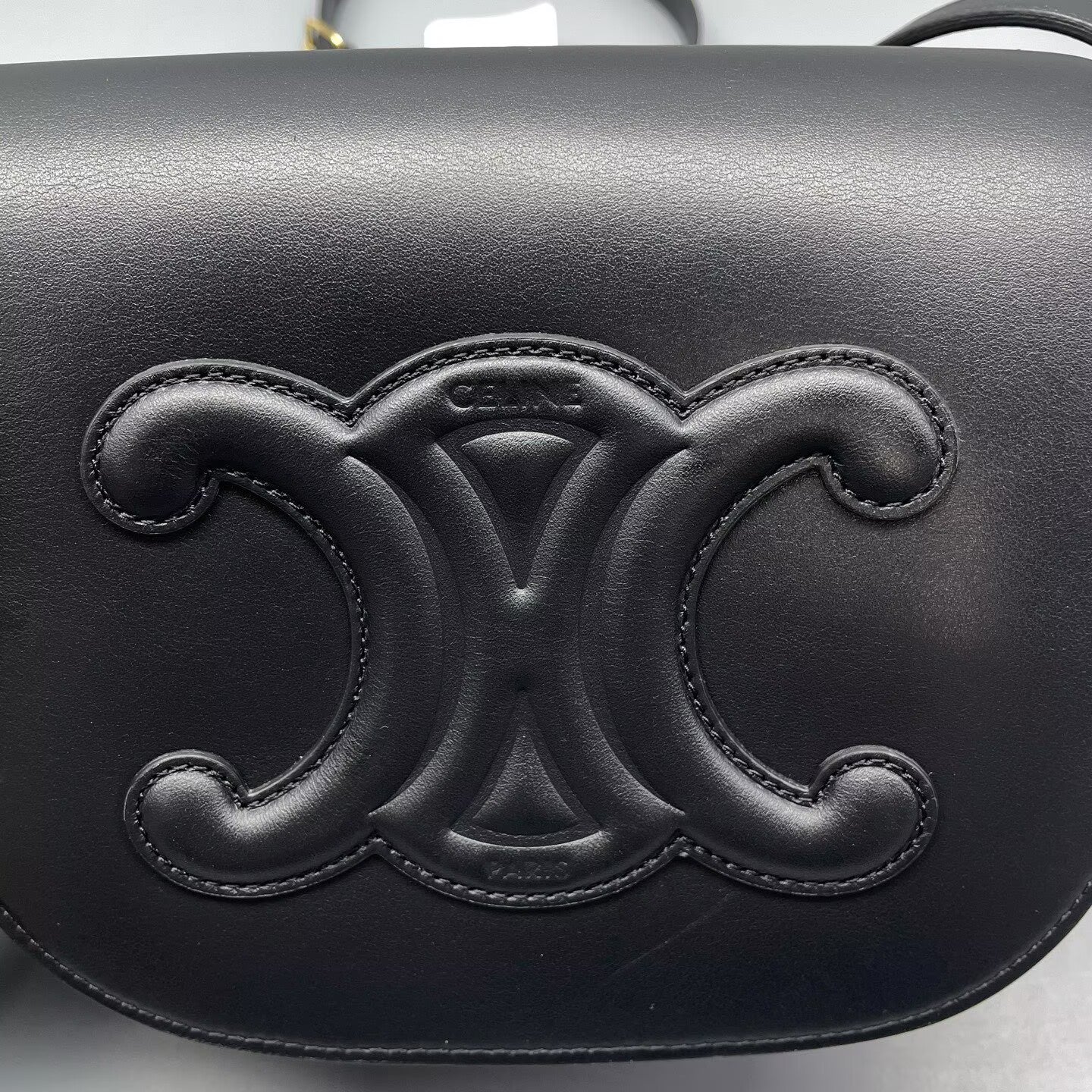 Celine - Triomphe Saddle Bag - Smooth calfskin leather - Black - (Small)