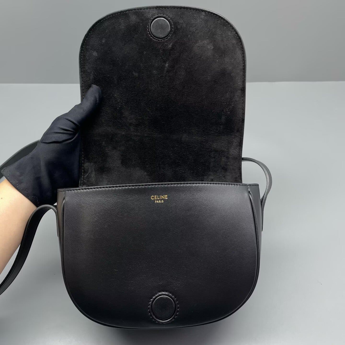 Celine - Triomphe Saddle Bag - Smooth calfskin leather - Black - (Small)