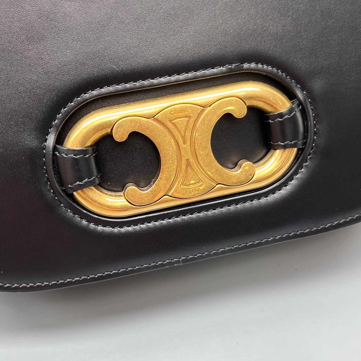 Celine - Triomphe Saddle Bag - Smooth calfskin leather - Black with Gold-Tone Hardware - (Mini)