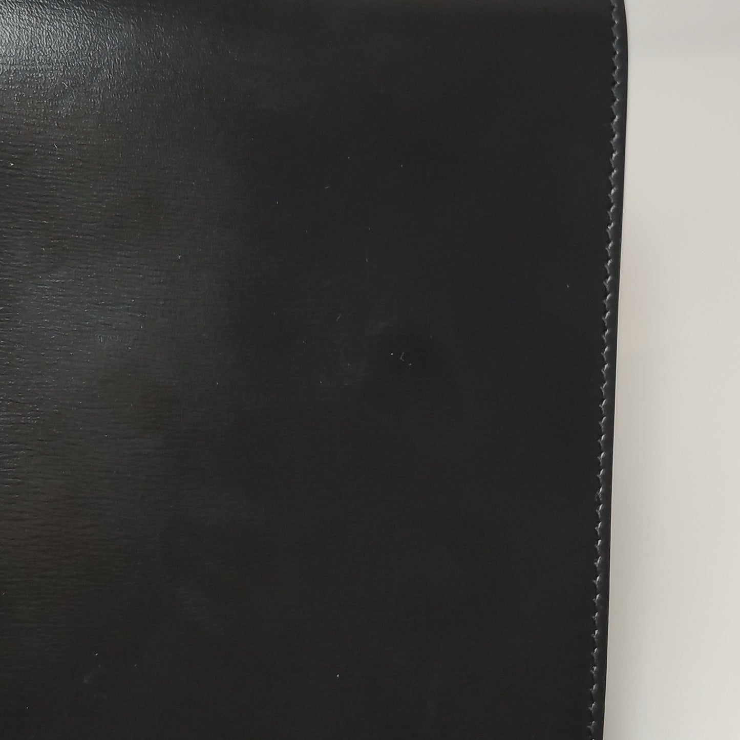 Celine - Triomphe Shoulder Bag - Smooth calfskin leather - Black with Gold-Tone Hardware - (medium)